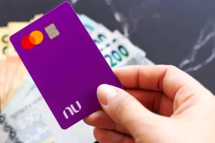 Nubank lança recurso que permite usar limite do cartão como saldo na conta